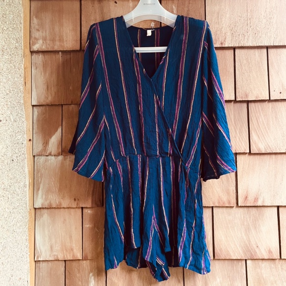 Elan 3/4 Sleeve Faux Wrap Surplice Stripe Pink Romper In Blue Viscose  Size L - Picture 4 of 16
